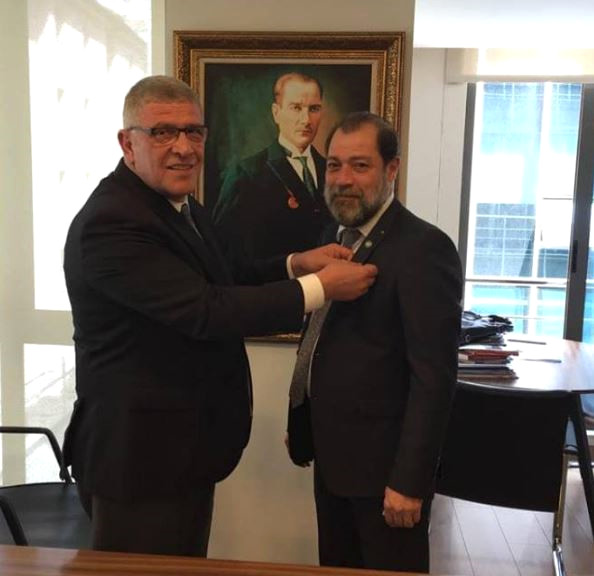 Ünlü oyuncu İYİ Parti'den aday oldu